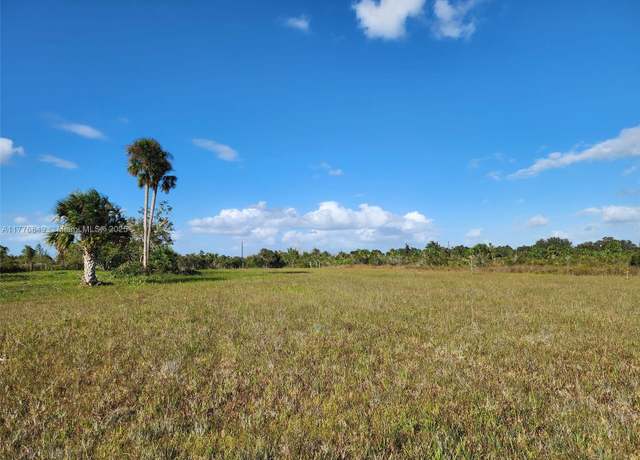 Property at 18717 NW 258 St, Okeechobee, FL 34972