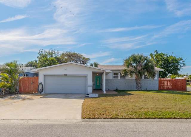 Property at 200 Jason Ct, Satellite Beach, FL 32937, 5 beds, 2 baths