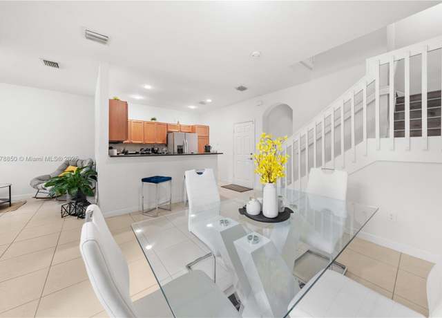 Property at 16958 SW 92nd St #16958, Miami, FL 33196, 4 beds, 2.5 baths