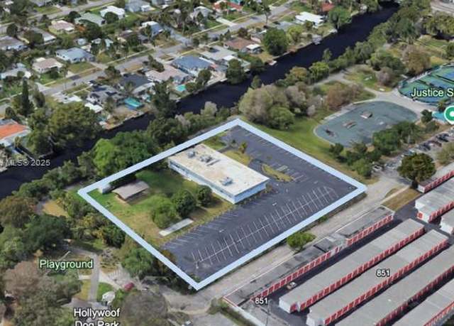 Property at 600 Knights Rd, Hollywood, FL 33021