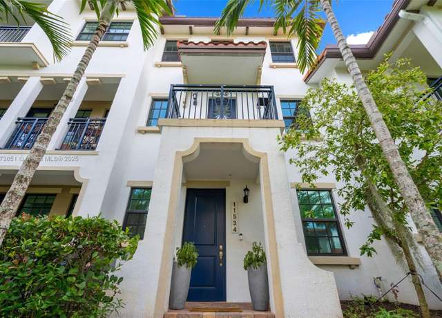 Property at 11534 SW 15th St #11534, Pembroke Pines, FL 33025, 3 beds, 3 baths