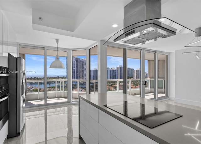 Property at 21055 Yacht Club Dr #1409, Aventura, FL 33180, 3 beds, 2 baths