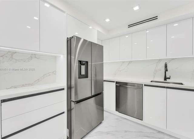 Property at 251 174th St #1414, Sunny Isles Beach, FL 33160, 2 beds, 2 baths