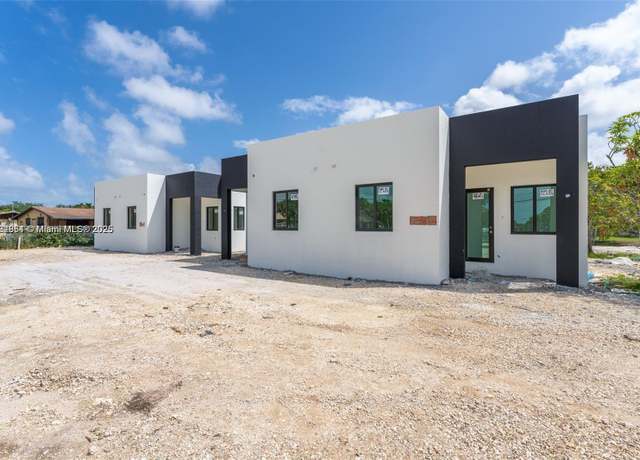 Property at 12336 SW 219 St, Miami, FL 33170, 3 beds, 2 baths
