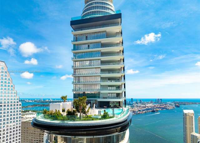 Property at 300 Biscayne Blvd Way #2604, Miami, FL 33131, 4 beds, 5.5 baths