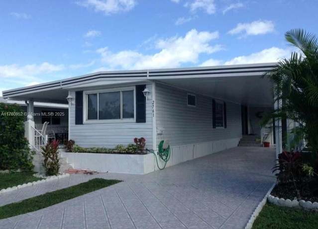 Property at 2761 SW 48th Ter, Pembroke Park, FL 33023, 3 beds, 2 baths