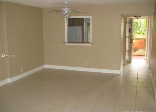 Property at 4221 NW 19th St #281, Lauderhill, FL 33313, 1 bed, 1.5 baths