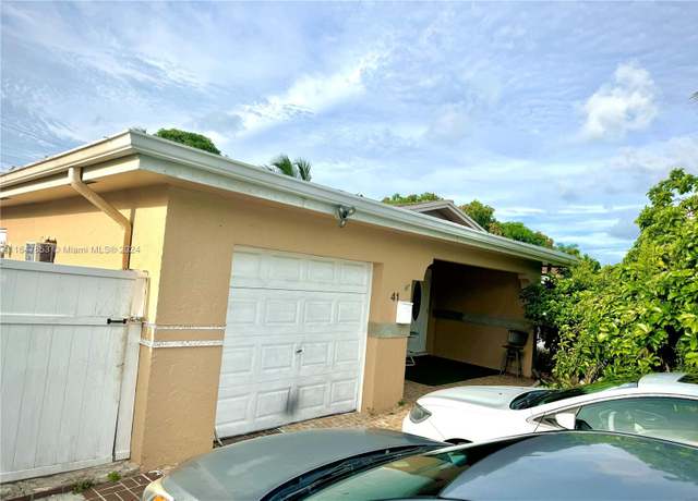 Property at 41 NE 45th Ct, Oakland Park, FL 33334, 3 beds, 2 baths