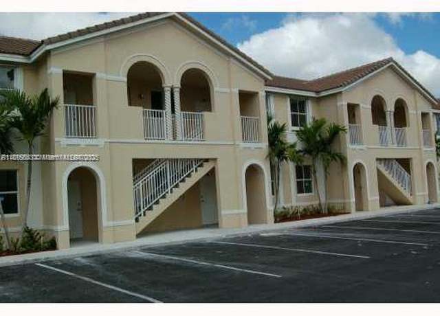 Property at 1666 SE 27th Ct #205, Homestead, FL 33035, 2 beds, 2 baths