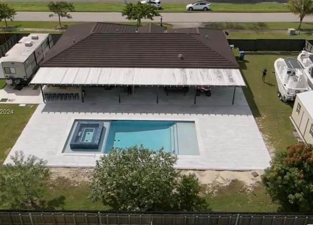 Property at 20461 SW 320th St, Homestead, FL 33030, 5 beds, 3 baths