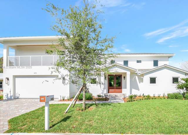 Property at 1415 N Lakeside Dr, Lake Worth, FL 33460, 4 beds, 3.5 baths