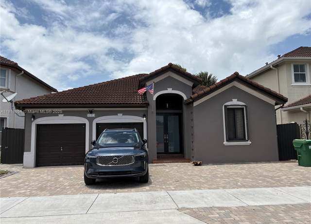 Property at 16419 SW 84th St, Miami, FL 33193, 4 beds, 3 baths
