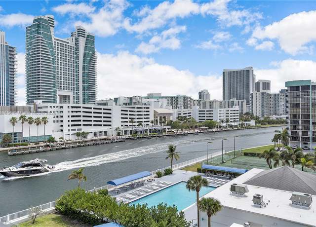 Property at 600 Parkview Dr #624, Hallandale Beach, FL 33009, 2 beds, 1.5 baths