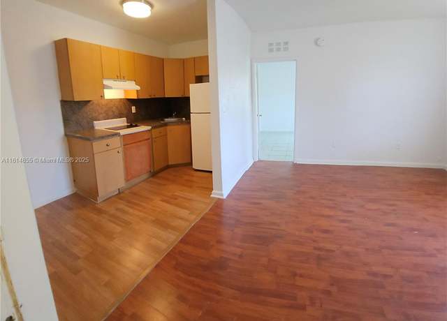 Property at 3615 S Thomas Ave #11, Miami, FL 33133, 1 bed, 1 bath