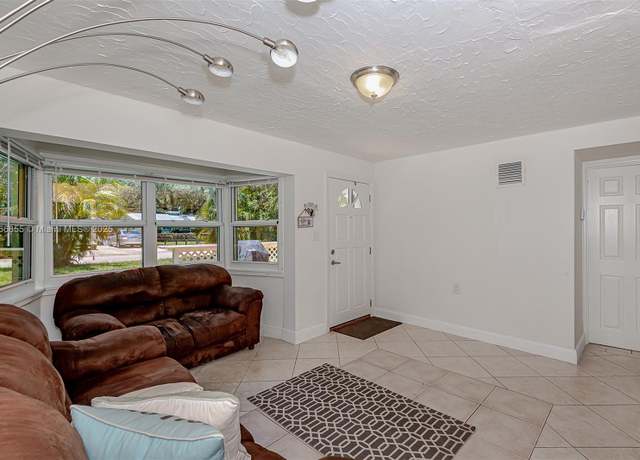 Property at 4560 SW 29th Ter, Dania Beach, FL 33312, 3 beds, 2 baths