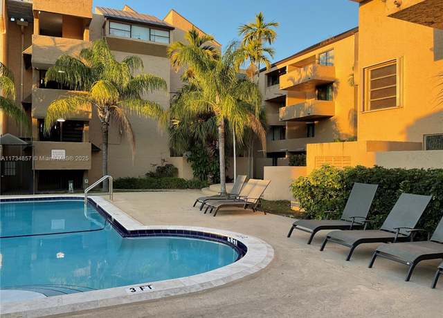 Property at 10801 SW 109th Ct Unit D316, Miami, FL 33176, 3 beds, 2.5 baths