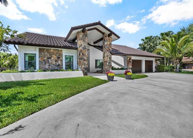 Property at 11850 SW 42nd Ct, Davie, FL 33330, 4 beds, 3.5 baths