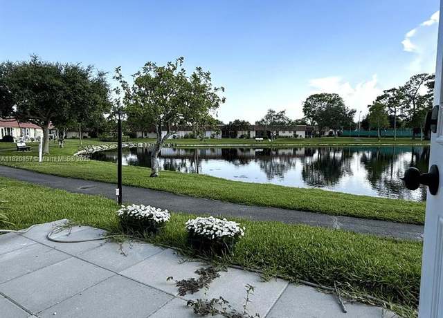 Property at 316 Cape Cod Cir Unit B, Lake Worth, FL 33467, 1 bed, 2 baths