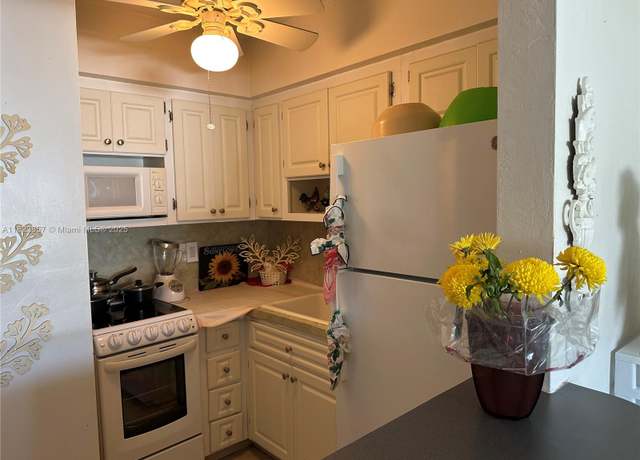Property at 851 Atlantic Shores Blvd #118, Hallandale Beach, FL 33009, 1 bed, 1 bath