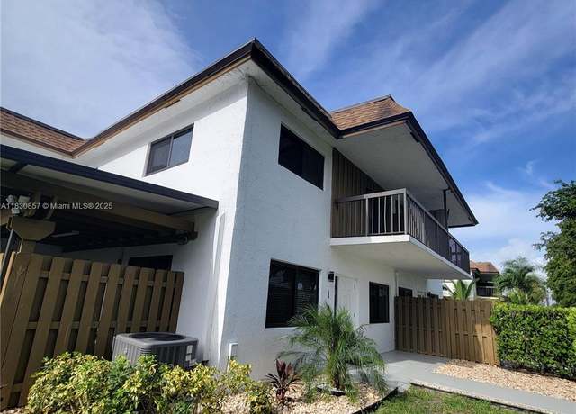 Property at 6908 NW 169th St Unit 147A, Hialeah, FL 33015, 2 beds, 2.5 baths