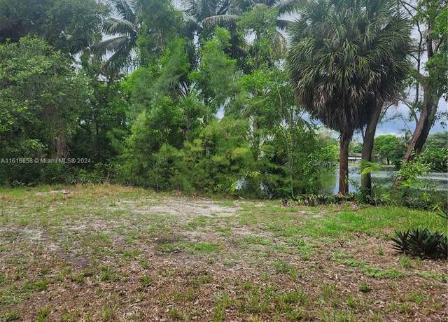 Property at Undisclosed address, Miami, FL 33167
