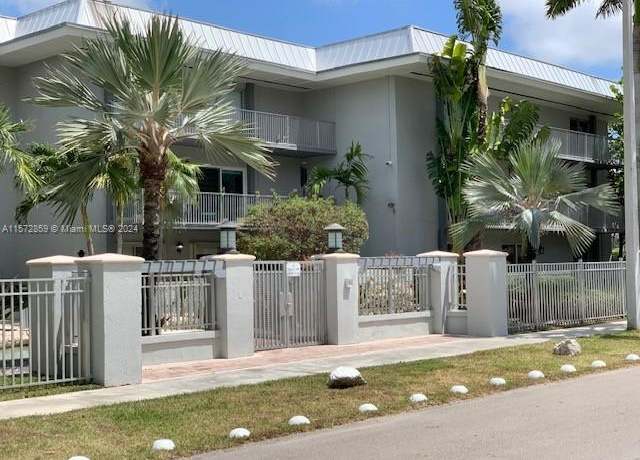 Property at 7403 SW 82nd St Unit 210N, Miami, FL 33143, 1 bed, 1.5 baths