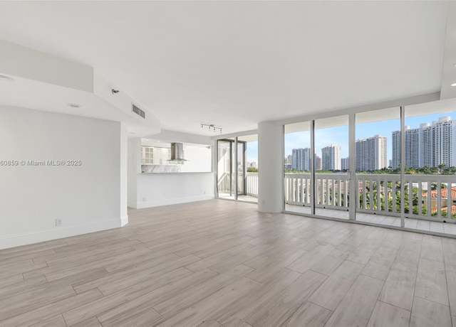 Property at 1000 Island Blvd #707, Aventura, FL 33160, 3 beds, 2.5 baths