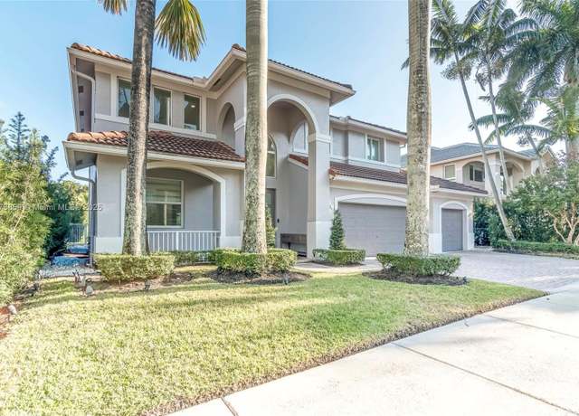 Property at 2426 Deer Creek Rd, Weston, FL 33327, 5 beds, 3 baths