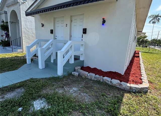 Property at 2 SW 6th Ave, Dania Beach, FL 33004, 6 beds, 6 baths