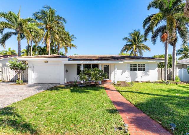 Property at 2201 NE 52nd St, Fort Lauderdale, FL 33308, 3 beds, 2 baths