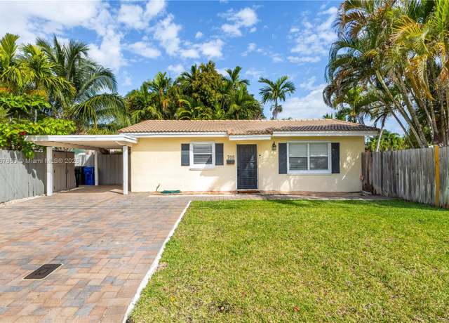 Property at 705 NE 15th Ct, Fort Lauderdale, FL 33304, 2 beds, 1 bath