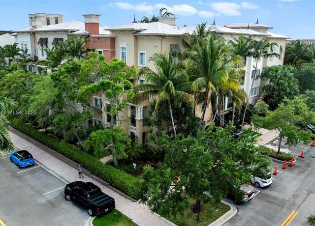 Property at 3055 NW 126th Ave #107, Sunrise, FL 33323, 3 beds, 2.5 baths