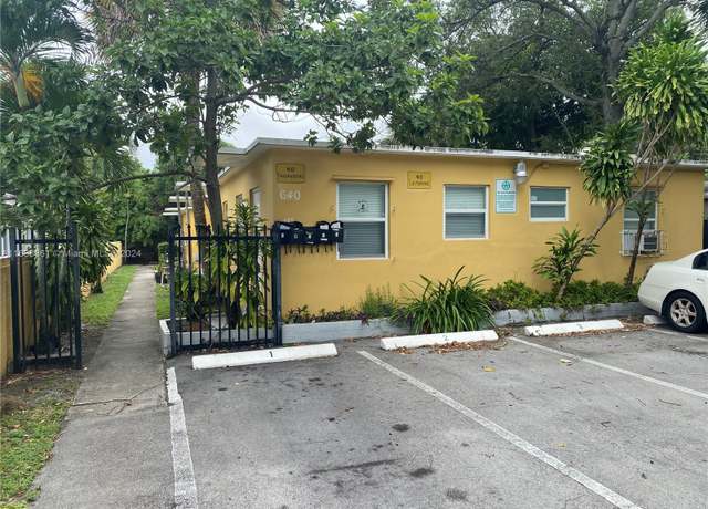 Property at 640 NW 10th Ter, Fort Lauderdale, FL 33311, 5 beds, 5 baths