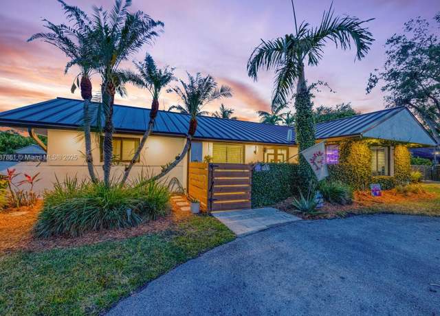 Property at 7864 SW 179th Ter, Palmetto Bay, FL 33157, 5 beds, 2 baths