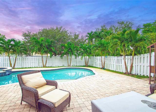 Property at 15280 SW 51st St, Miramar, FL 33027, 4 beds, 2.5 baths