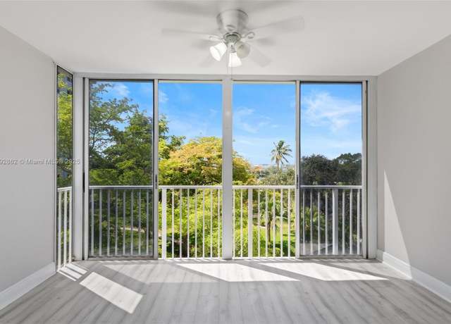 Property at 4200 Hillcrest Dr #505, Hollywood, FL 33021, 1 bed, 1.5 baths