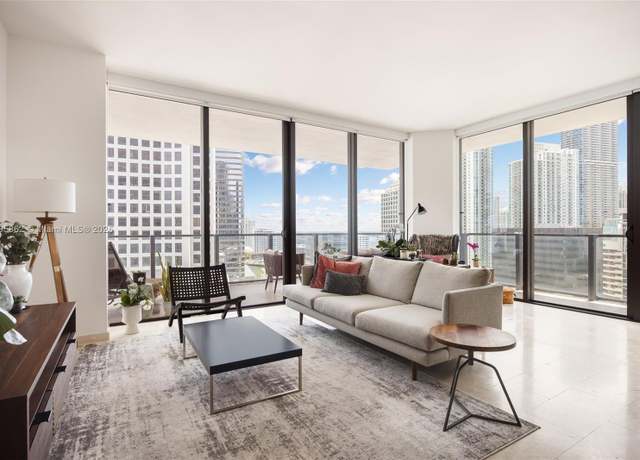 Property at 68 SE 6th St #1601, Miami, FL 33131, 2 beds, 2.5 baths