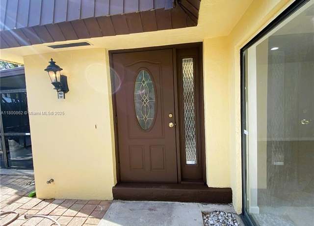 Property at 3524 Gardens East Dr Unit B, Palm Beach Gardens, FL 33410, 2 beds, 1.5 baths