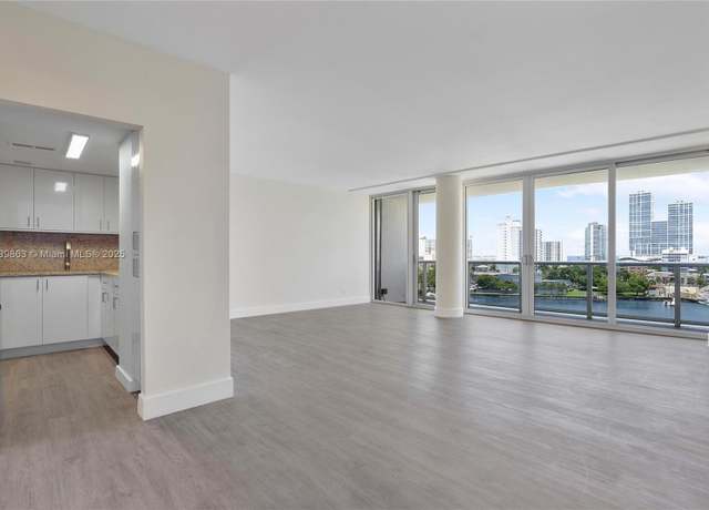 Property at 900 Bay Dr #718, Miami Beach, FL 33141, 1 bath