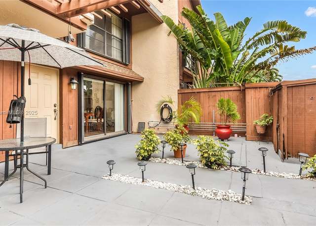 Property at 6504 SW 114th Pl Unit D79, Miami, FL 33173, 2 beds, 2.5 baths
