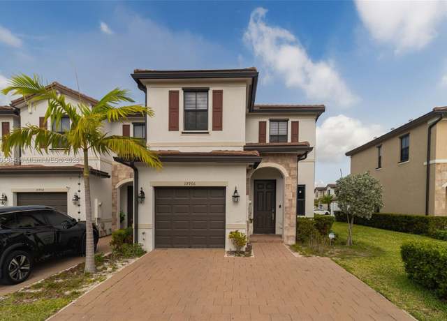Property at 10966 W 33rd Way, Hialeah, FL 33018, 3 beds, 2.5 baths