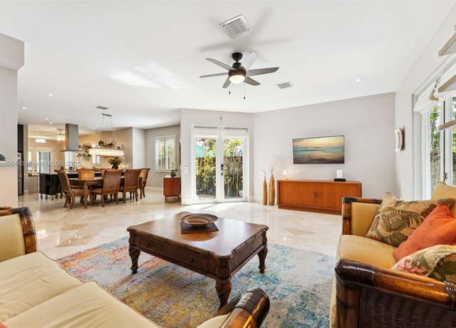 Property at 704 SW 16th St, Fort Lauderdale, FL 33315, 3 beds, 2.5 baths
