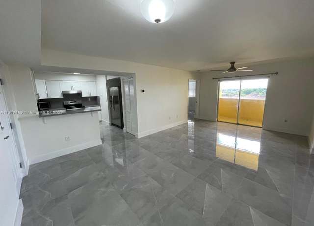 Property at 14921 SW 82nd Ln Unit 19-508, Miami, FL 33193, 3 beds, 2 baths