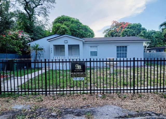 Property at 465 NE 165th St, Miami, FL 33162, 5 beds, 4 baths