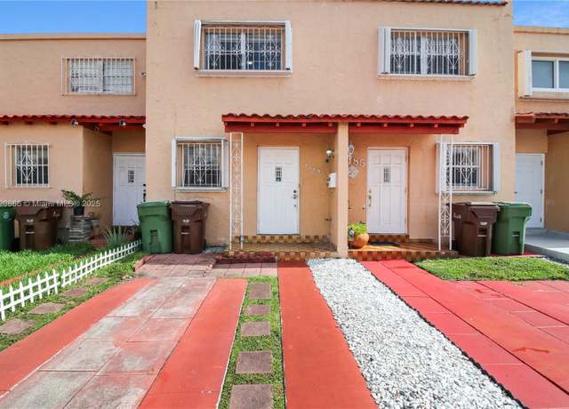 Property at 1789 W 57th St #203, Hialeah, FL 33012, 2 beds, 1.5 baths