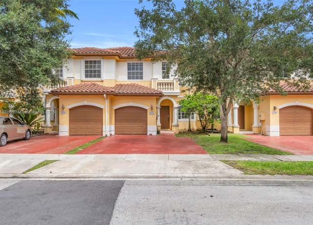 Property at 5074 SW 140th Ter, Miramar, FL 33027, 3 beds, 2.5 baths