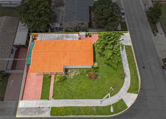 Property at 3400 W 13th Ave, Hialeah, FL 33012, 3 beds, 1 bath