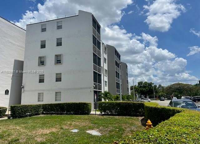 Property at 14165 SW 87th St Unit D202, Miami, FL 33183, 4 beds, 2 baths