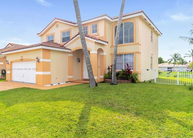 Property at 2733 SW 129th Ter, Miramar, FL 33027, 4 beds, 3 baths