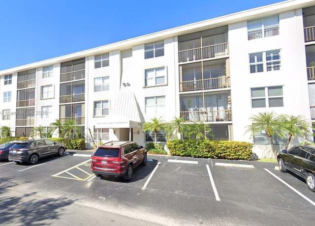 Property at 4501 NE 21st Ave #110, Fort Lauderdale, FL 33308, 2 beds, 2 baths